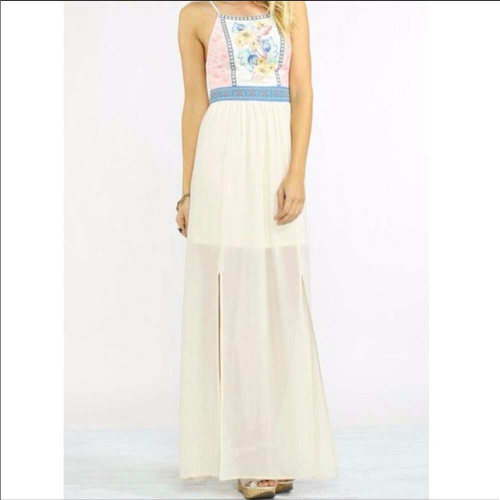 Flying Tomato Embroidered Floral Ivory Dress